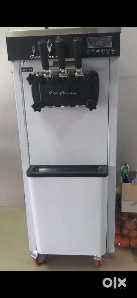 Ice cream machine