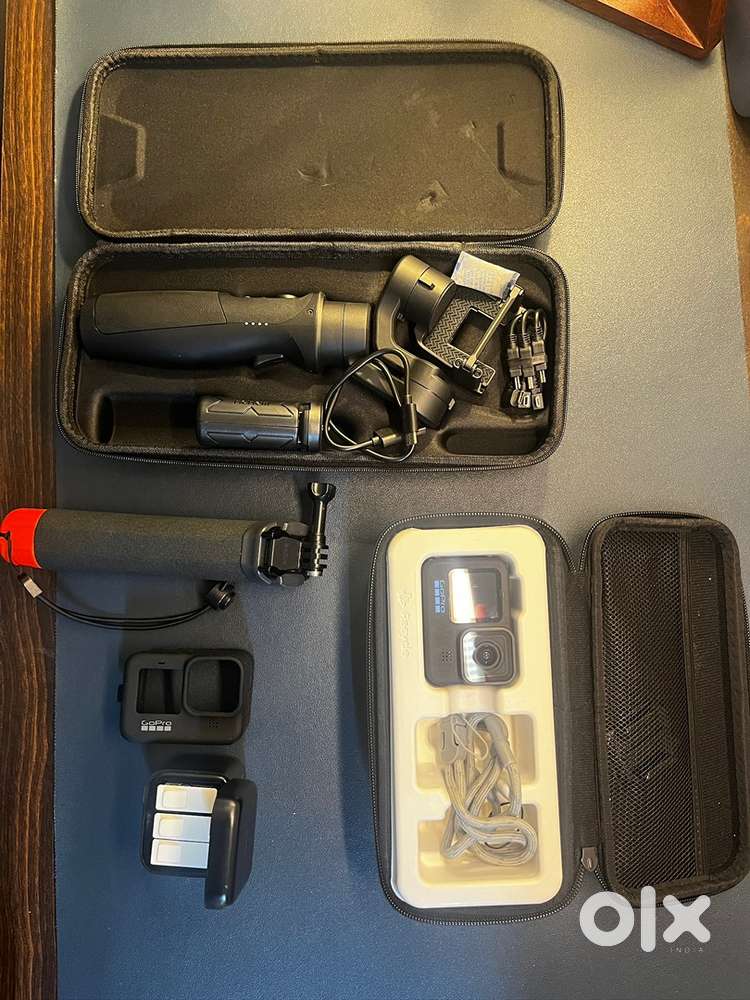 Hero Go Pro 11 Black with Bundle