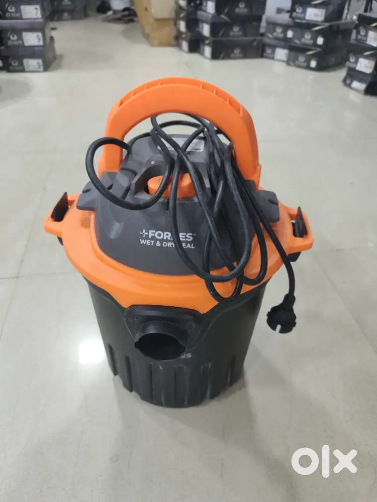 VACCUM CLEANER
