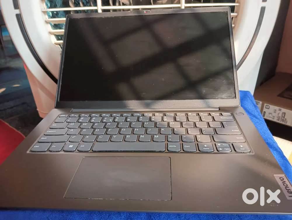 Lenevo v14 i5 laptop - Excellent condition