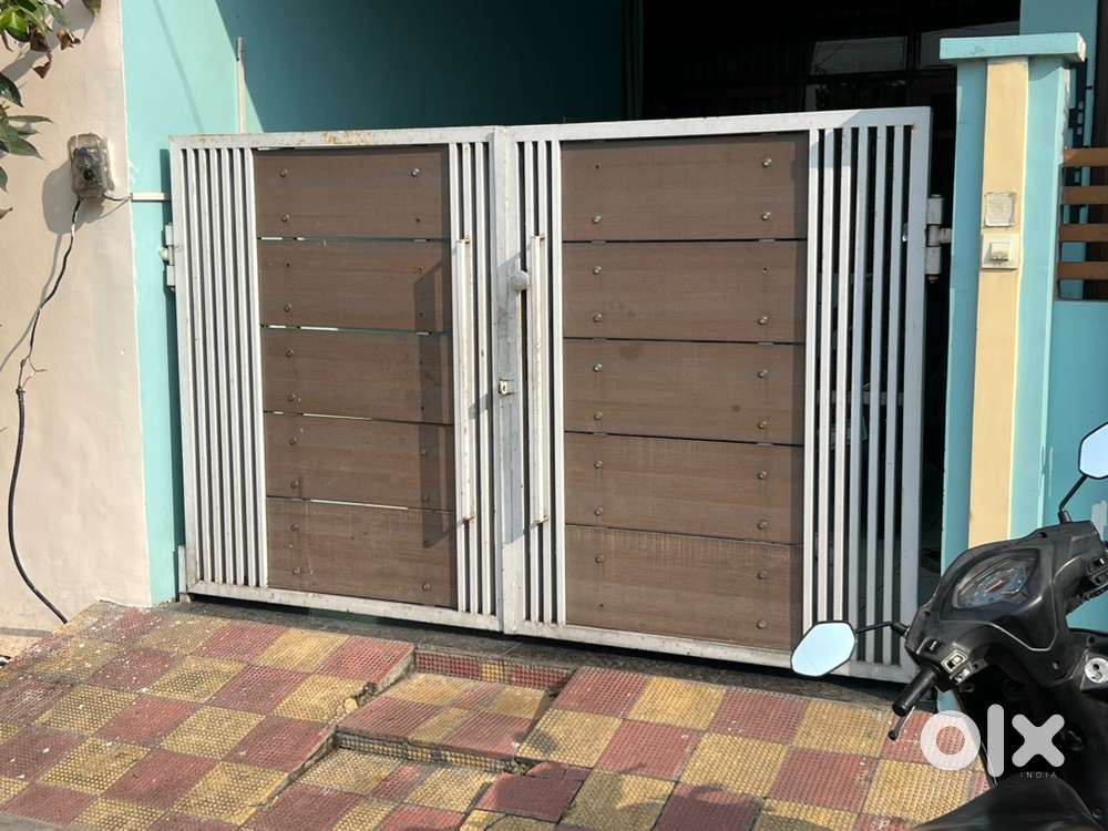 Designer Main gate