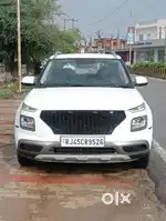 Hyundai Venue S 1.2 Petrol, 2022