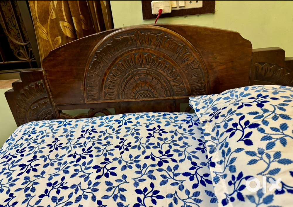 Original Shesham wood good quality Single bed