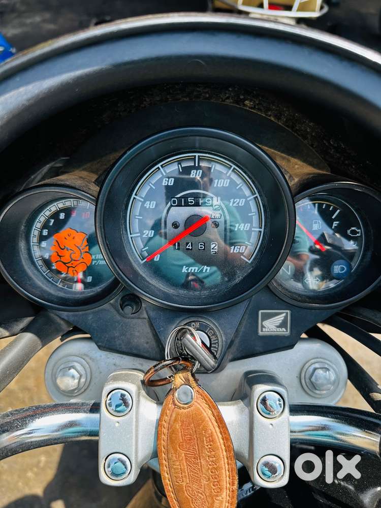 Only 1500 kms driven honda cb 160 unicorn for sell