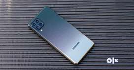 Samsung f62 look like new,bill box original charger,no dent no damage
