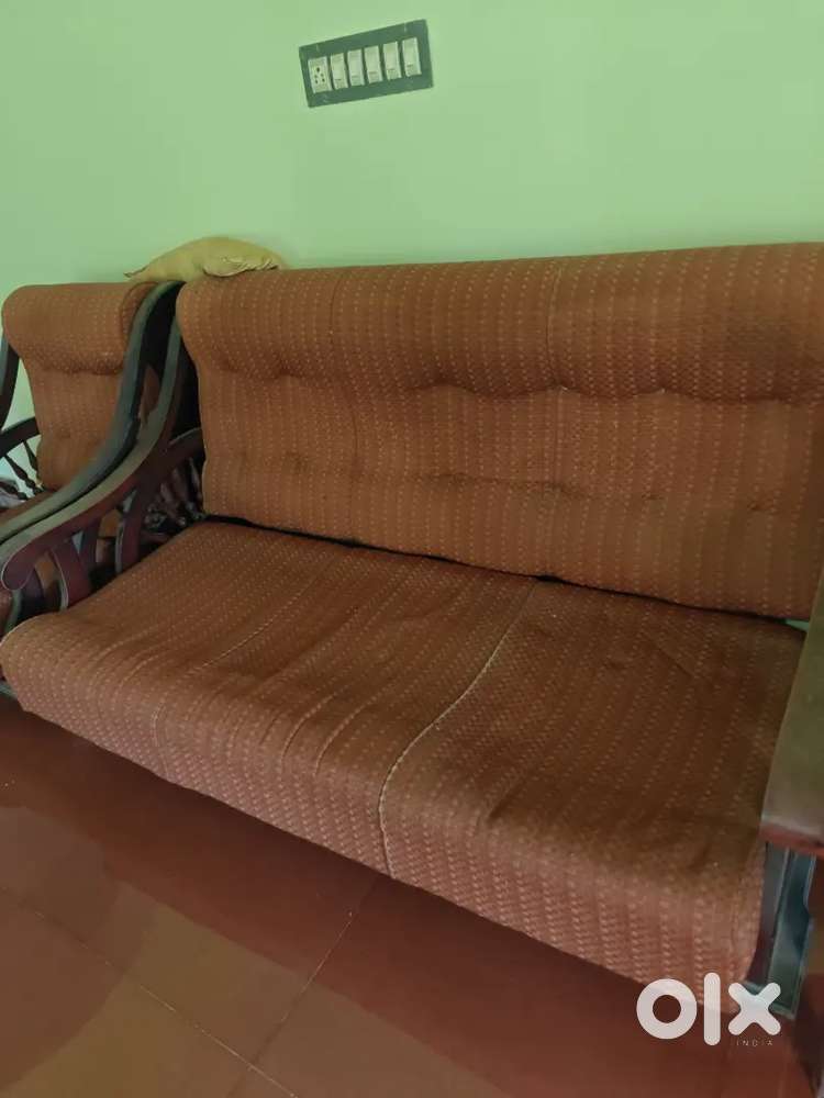 5 seater sofa for sale price negotiable