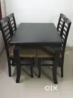 4 Seater Dinning Table