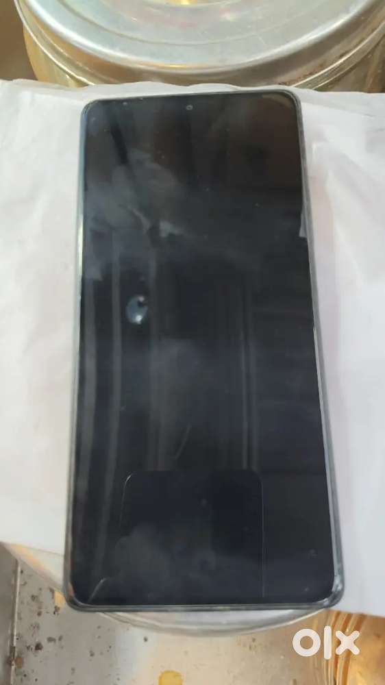 Redmi note 13 5g 8/256gb used like new no scratch with full kit