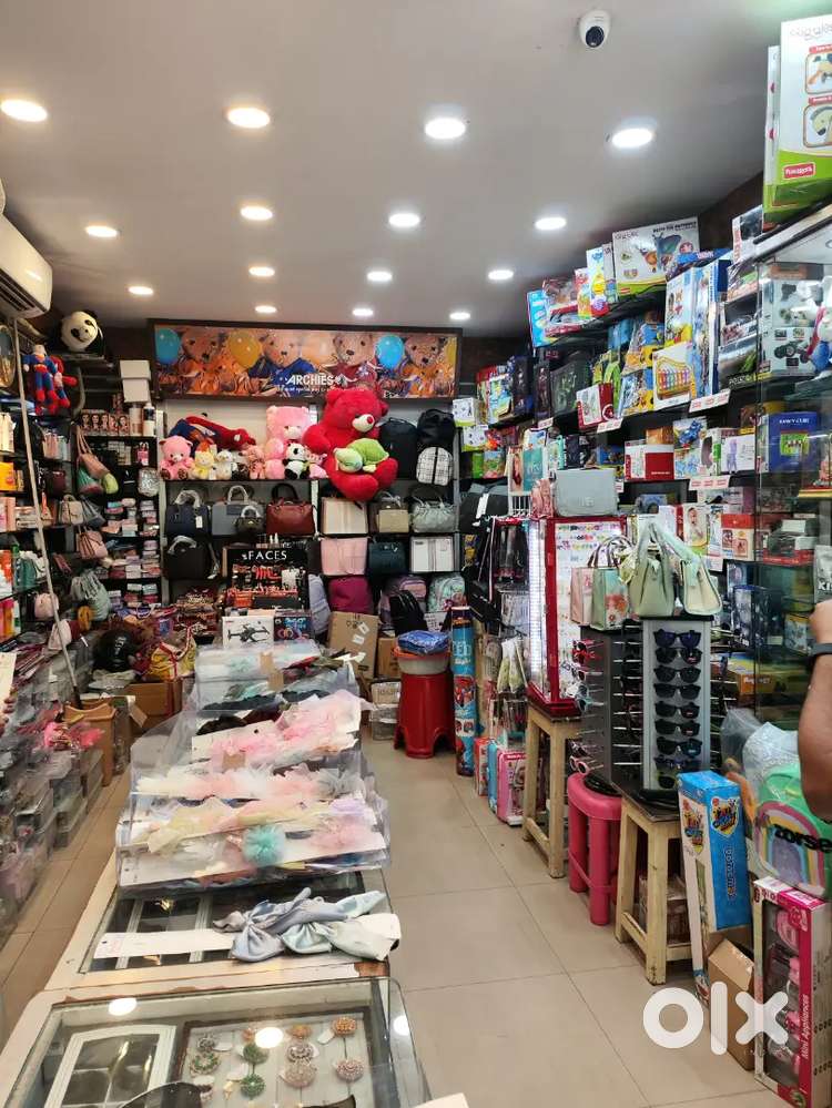 Wanted a sales girl for a cosmetic store. Civiltown near hotel mayfair