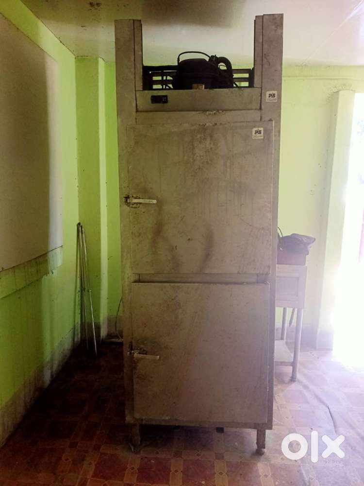 Commercial fridge, Tandoor vati, Barbeque, Deep fridge all available