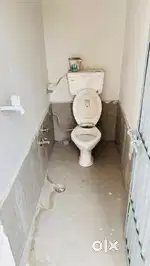 3bhk, gaushalla road, newly built good for godown