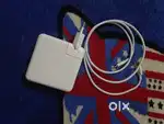Iphone 65 watts og charger