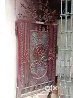 Gate 6 foot 6 inch chaudai lambai lagbhag 7 foot
