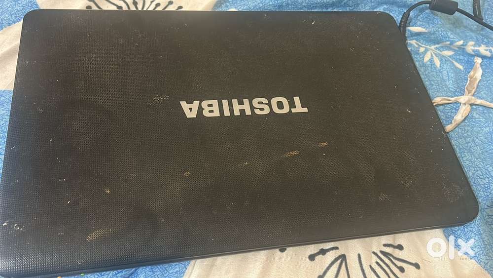 Laptop — Thosiba — for online class & office work