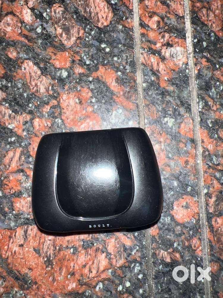 BOULT BLUETOOTH EARPHONES