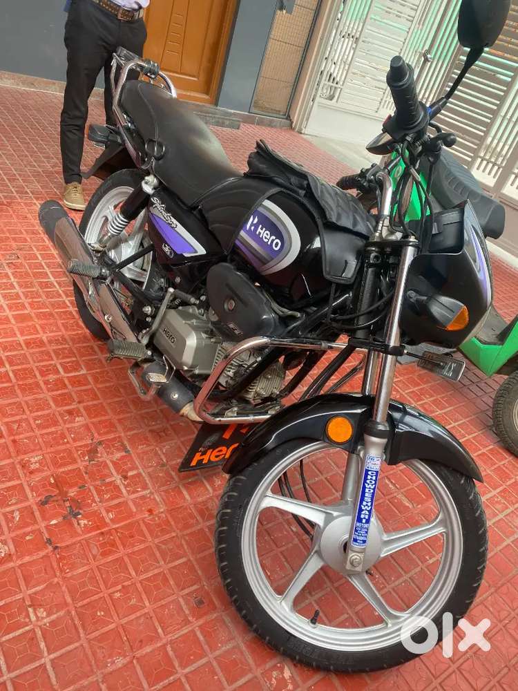 Showroom maintenance, new battery, new back tyre, recent serviced,