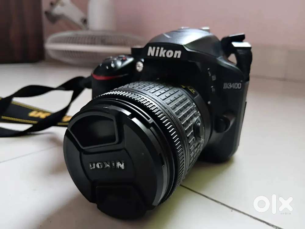 Nikon DSLR D3400