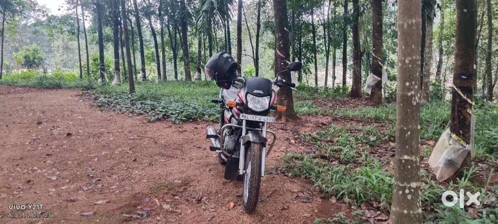 Herohonda CD deluxe,good condition,good mileage,new insur ence  p,ok