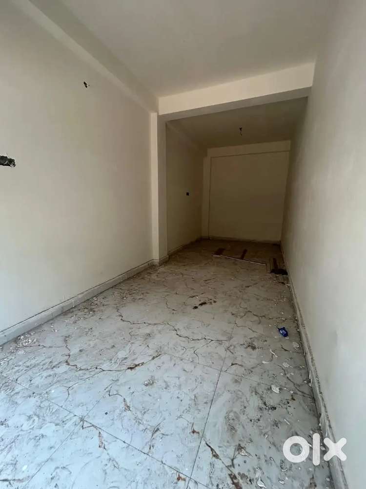 370 sqft Shop @  400 sqft office space For sale Mukundapur AJOY NAGAR