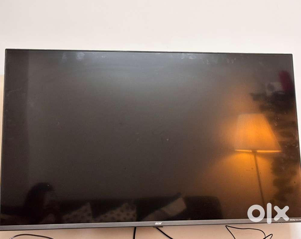 Acer Smart LED TV – Excellent Condition, Less Than 1 Year Old