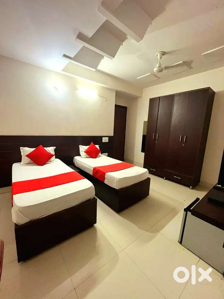 PG Near JMD MEGAPOLIS, IRIS Tech Park, AS Business Park, Central Park