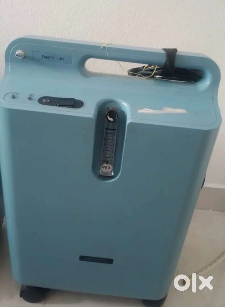 Phillips Oxygen Concentrator for sale (Slightly negotiable)