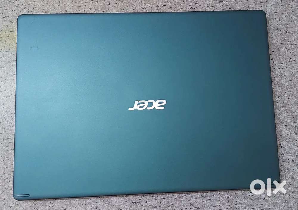 Acer Aspire Laptop 14 inch. (4 years old, Used) (Purple color)