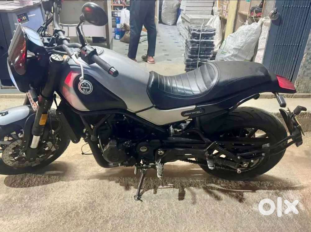 Benelli Leoncino 500