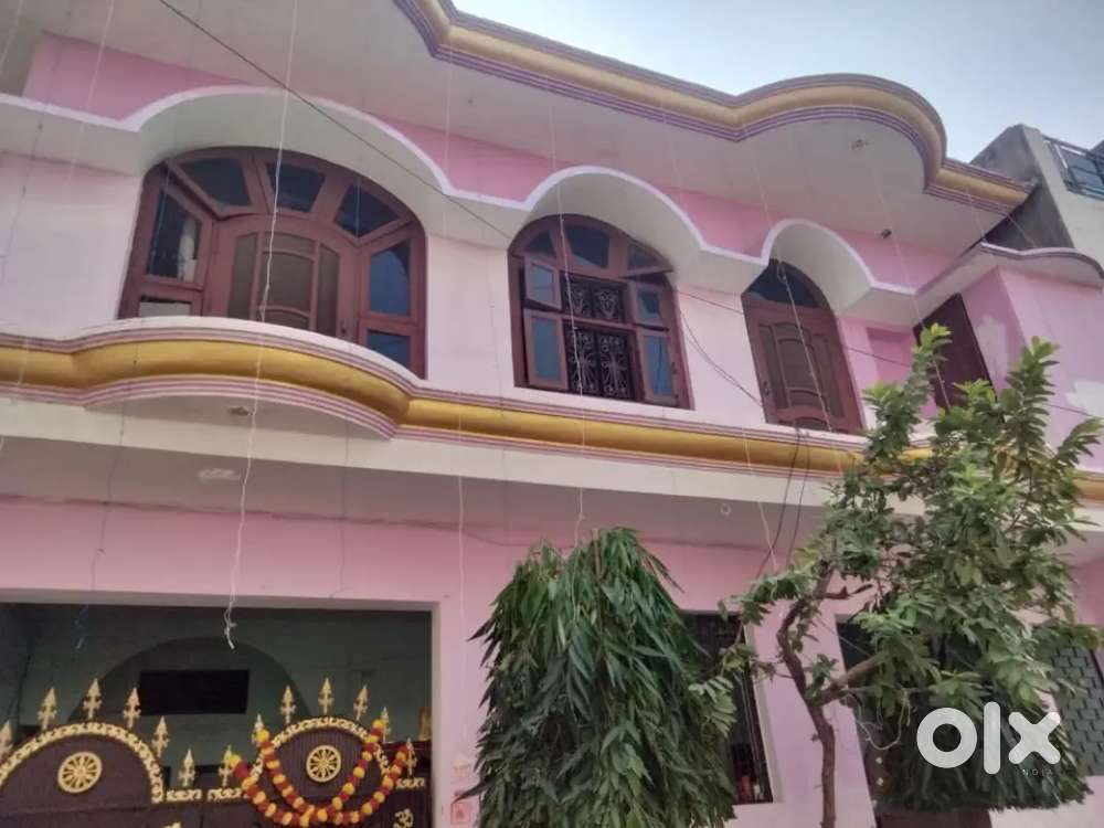 Corner house For sale