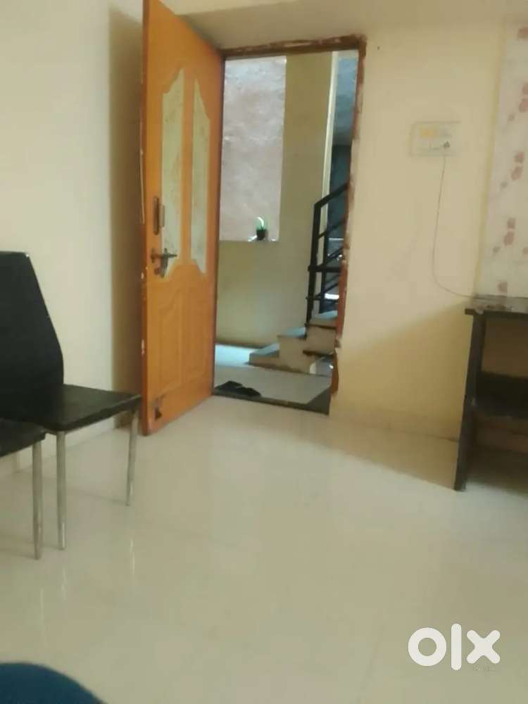 Needed female roomate