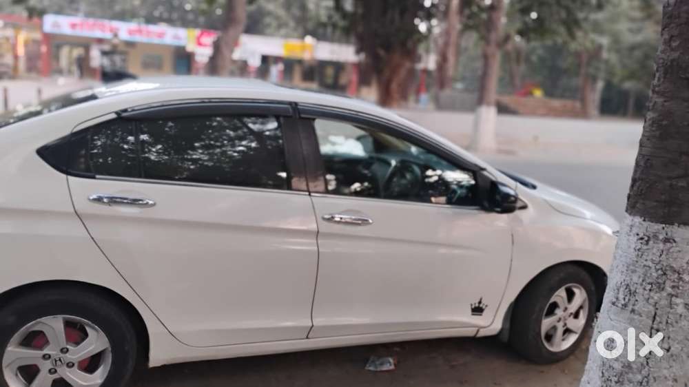Honda city 2014 excellent condition top model