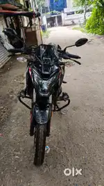Honda  X blade 160cc black and red full maintain  kilometre 45000