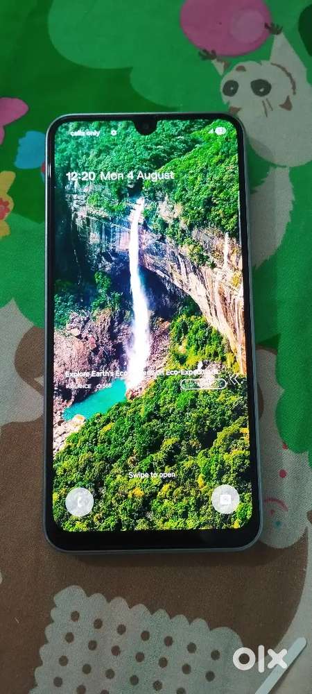 Samsung Galaxy M36 8GB Super Amoled + OIS