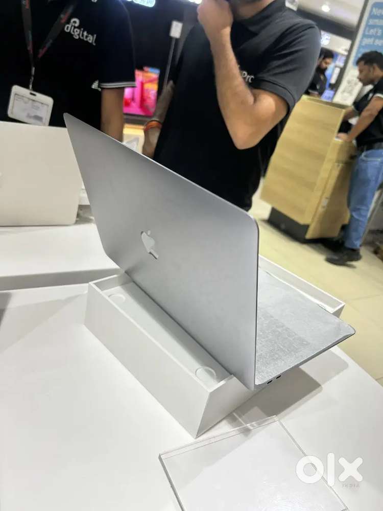 Apple Macbook Air M1