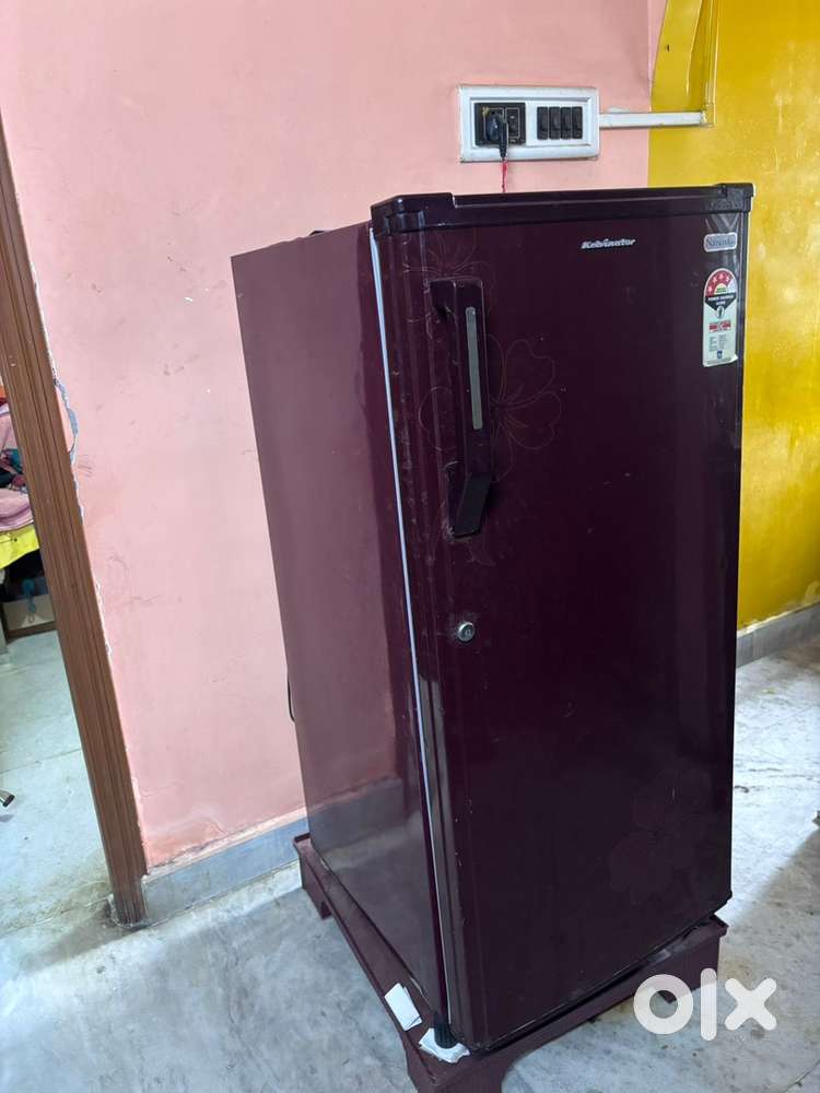 Single door fridge