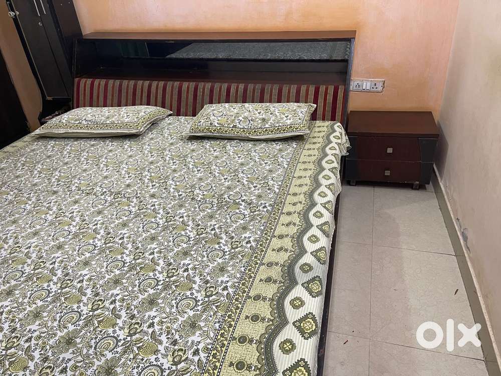 King size big storage bed