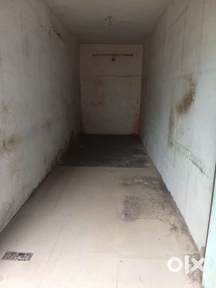 18 and 7 the shop for rent