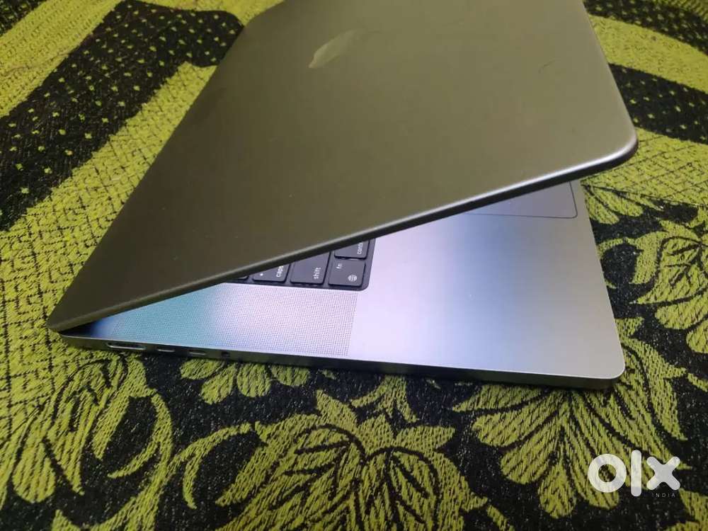 We buy working non working apple devices MAC book pro air imac