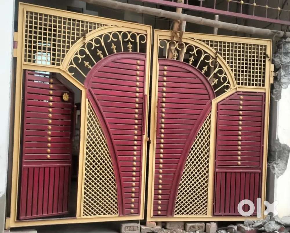Maharaja Iron gate