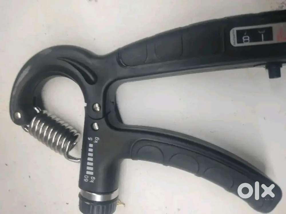 Hand grip for gym bous