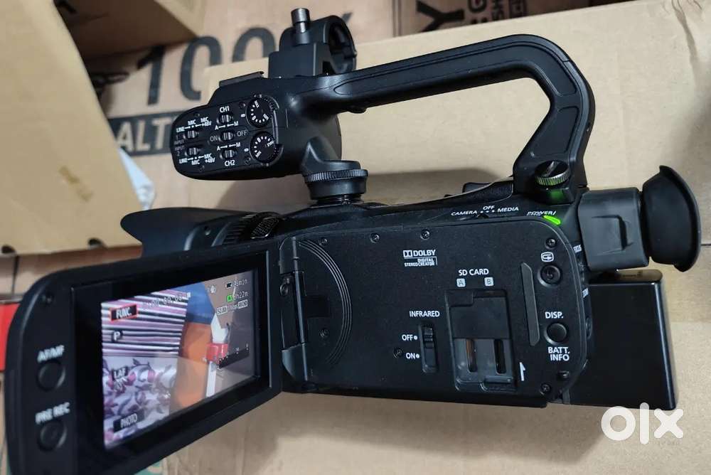 Canon - XA11 Video Camera - Brand New