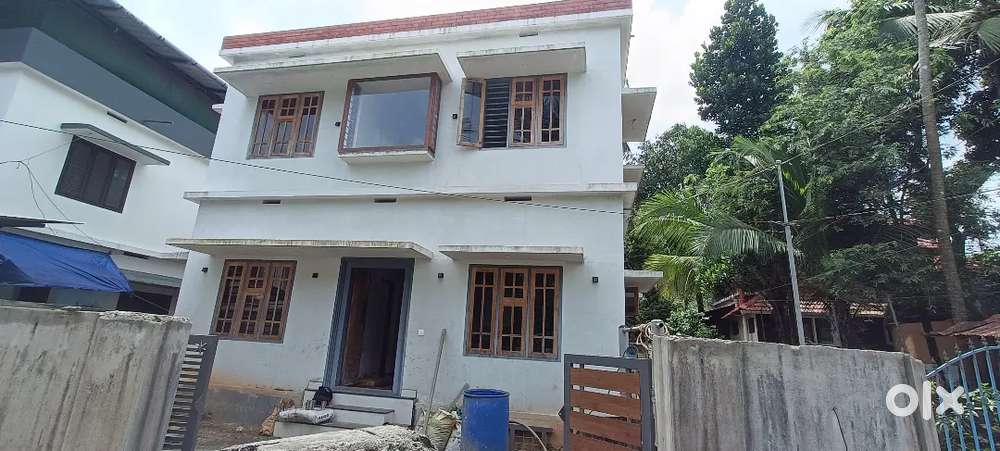 HOUSE FOR SALE AT PERINTHALMANNA