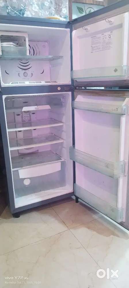 Refrigerator 231 litres