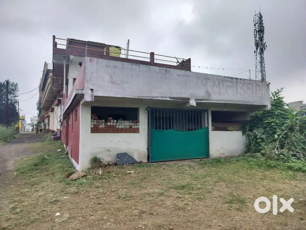 Location at Indore Bhopal highway at crescent Chauraha area 27×50