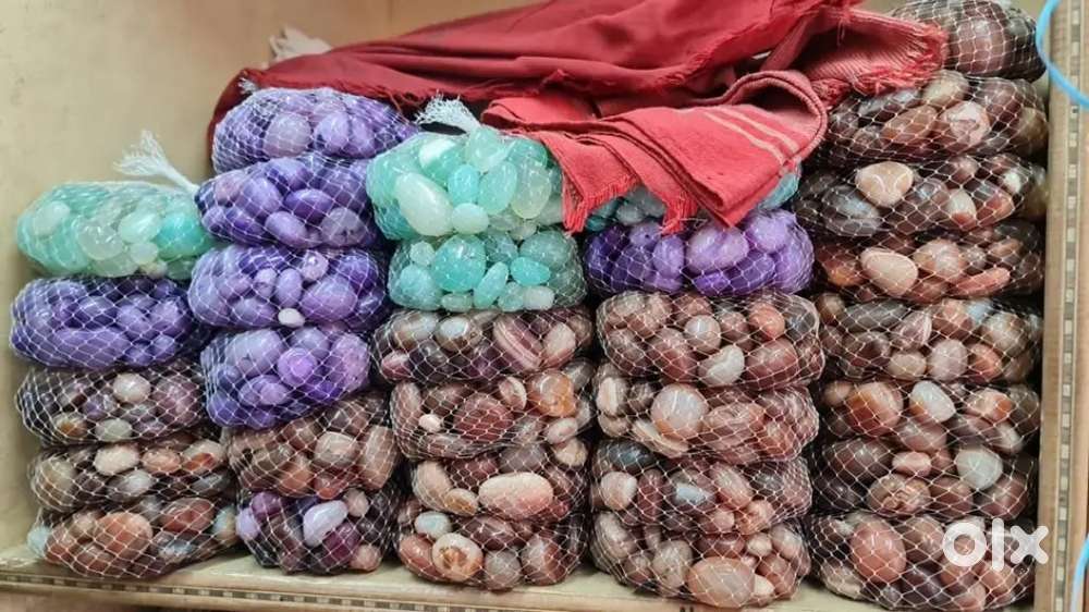 Aquarium stone packing and size shorting job