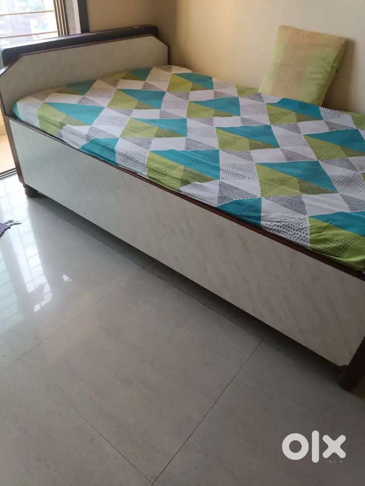 Bed for 2 people with matress & bajaj cooler and bajaj food processor