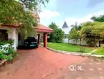 Premium Villa in 10 cents land un Kochi