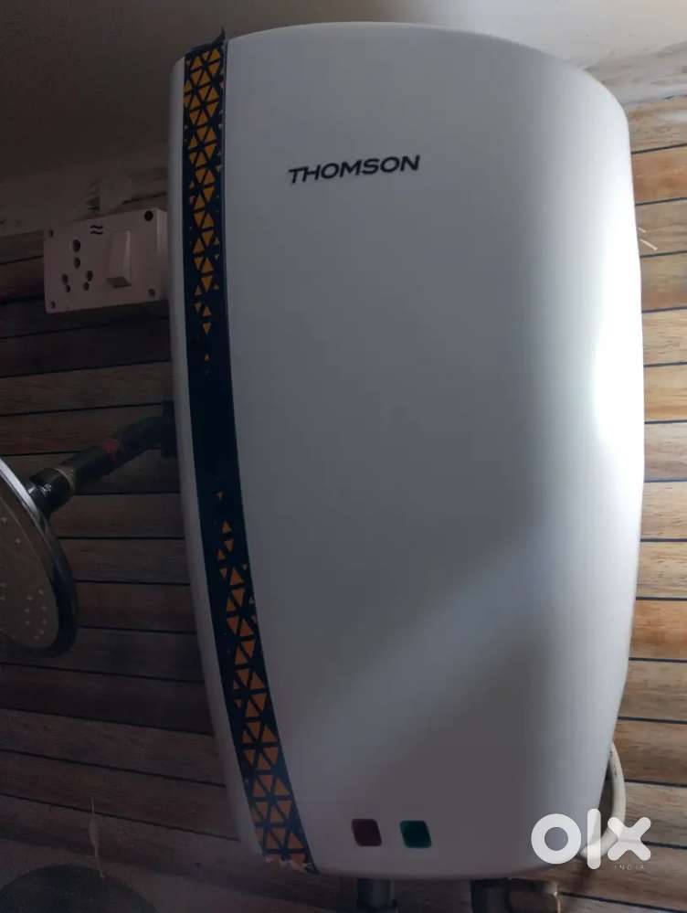 Thomson 5Ltr Instant water geyser only 1 year old in good working