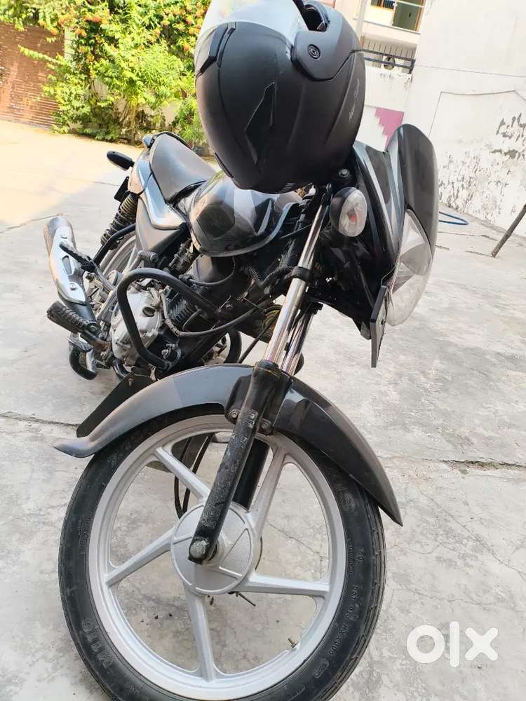 अर्जेंट पैसों की जरूरत है गाड़ी में कोई कमी नहीं है