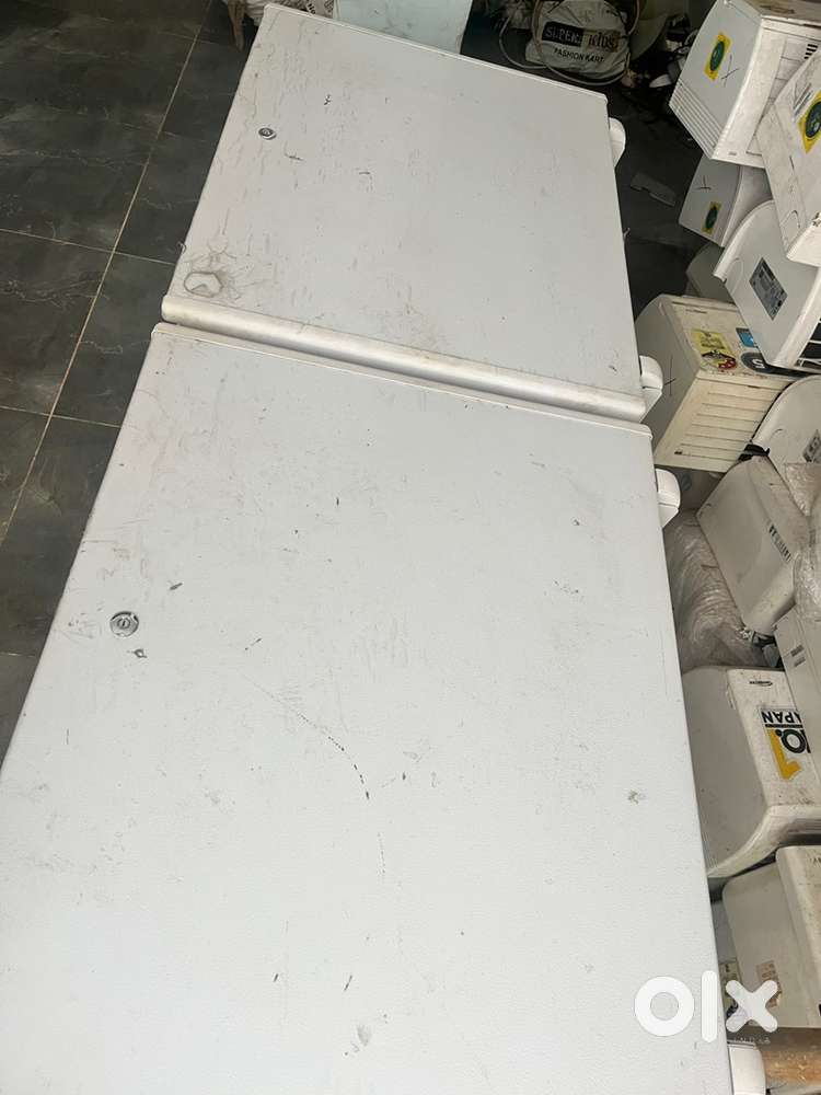 Blue star D fridge in good condition